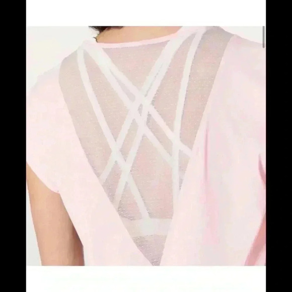 Lululemon for the run short sleeve tee in petal pink - Picture 6 of 9
